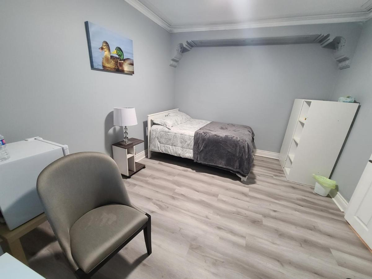 Downtown Ottawa Spacious Room Accommodation ภายนอก รูปภาพ