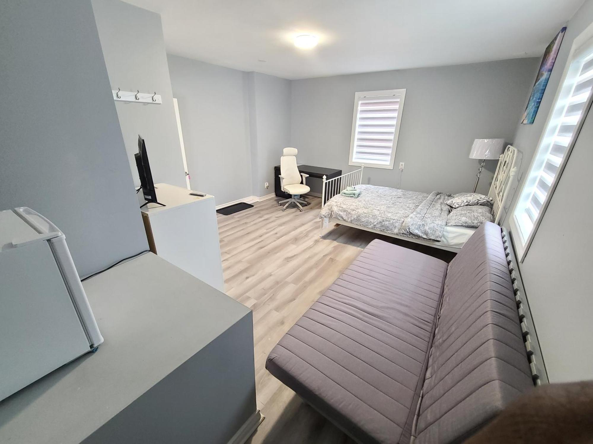 Downtown Ottawa Spacious Room Accommodation ภายนอก รูปภาพ