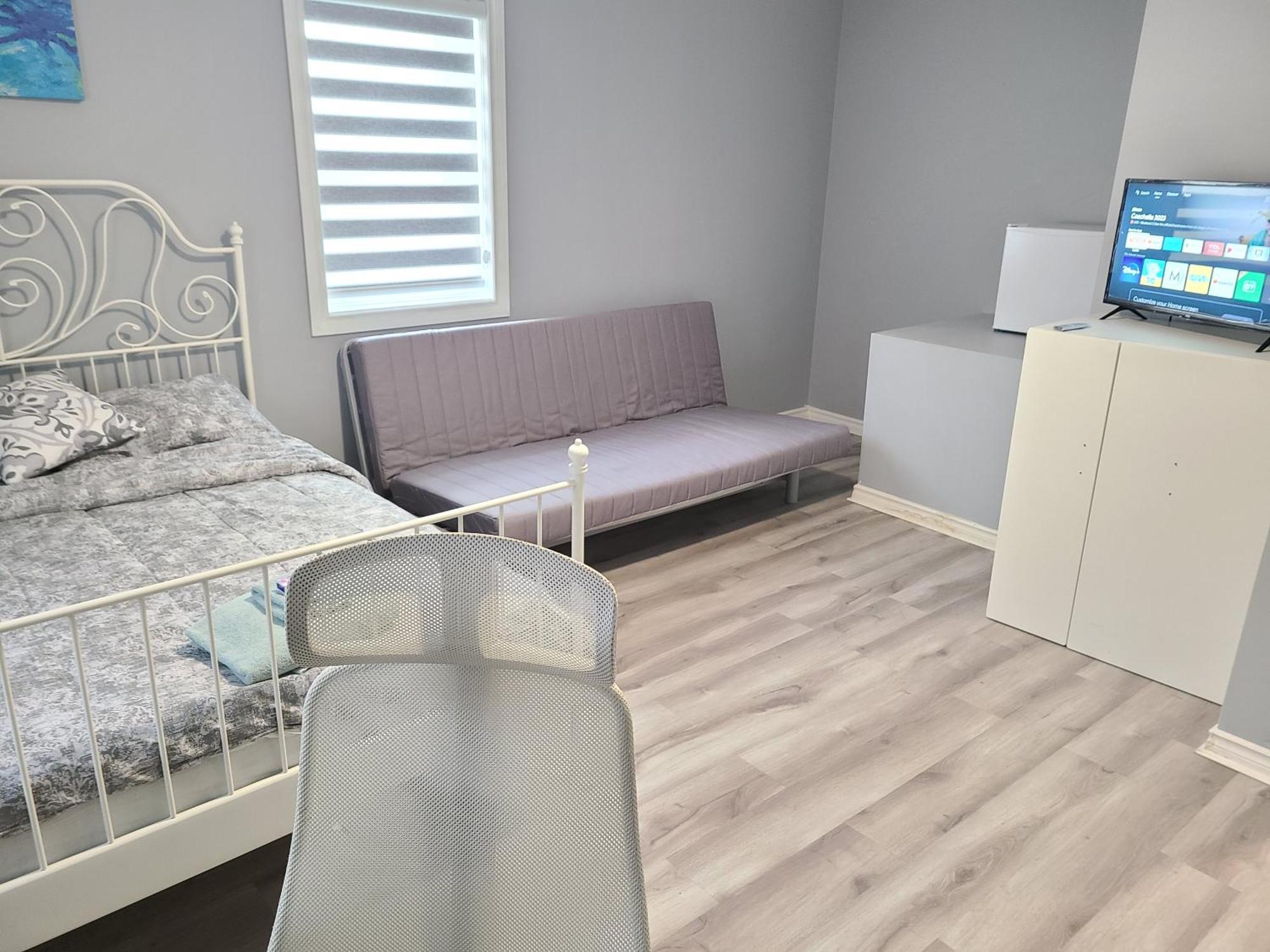 Downtown Ottawa Spacious Room Accommodation ภายนอก รูปภาพ